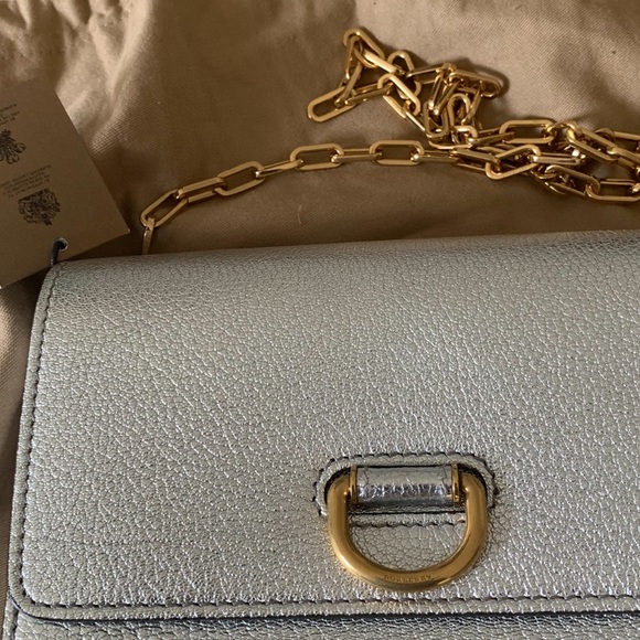 Burberry D-ring bag. New with tag - Picture 3 of 5